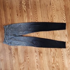 Beyond Yoga ombre grey leggings medium